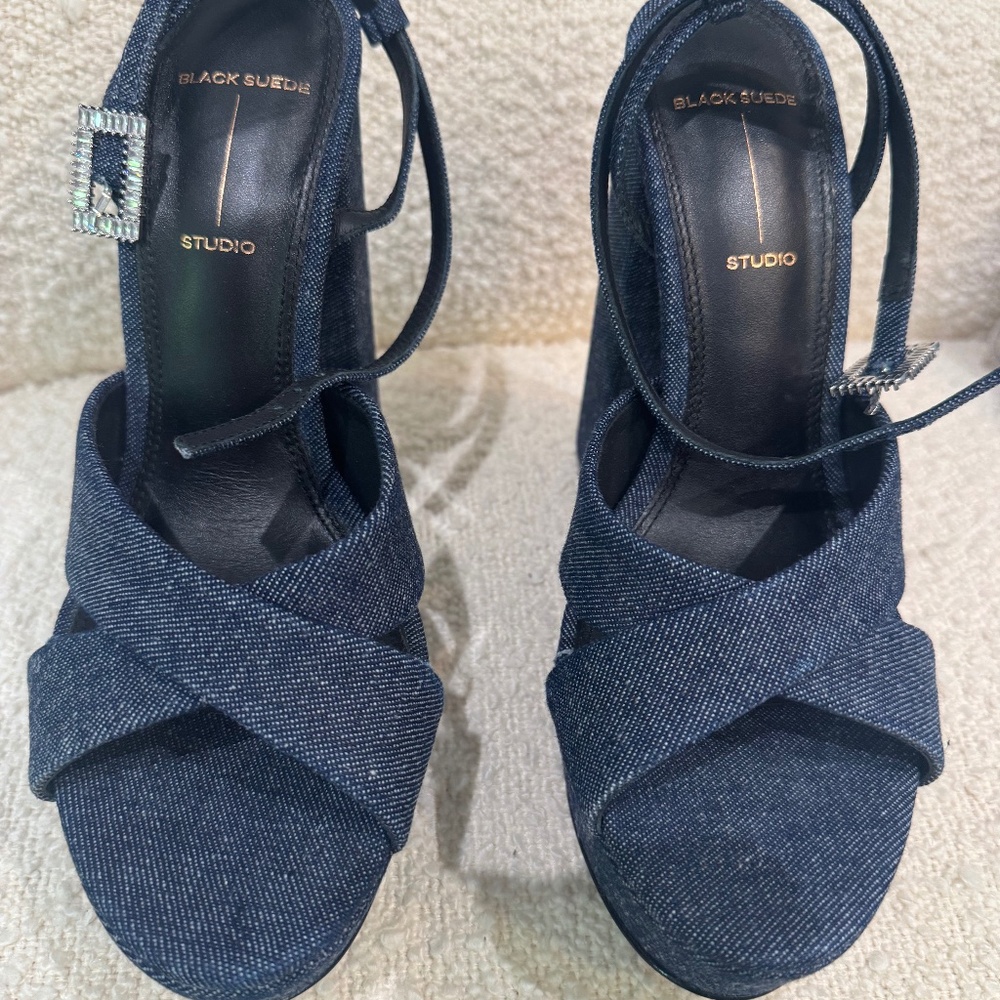 Black Suede Studio Women's Hannah Dark Denim Size 39 (9)